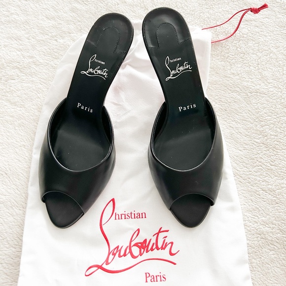 Christian Louboutin Dolly Me - Picture 1 of 5